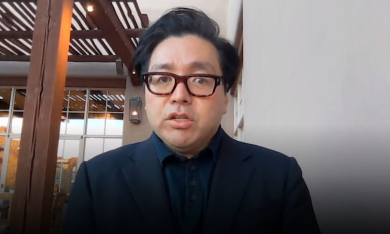 Fundstrat Co-founder, Tom Lee: “Money Will Continue To Flow From Bonds To Cryptocurrencies”
