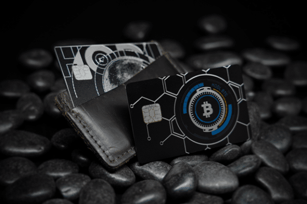 how does a crypto debit card work